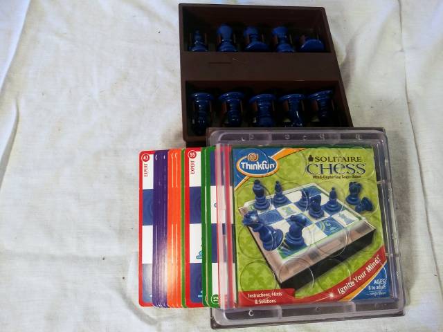 Solitary chess strategy game