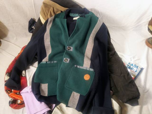 10 lbs of clothes